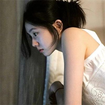 赤裸羔羊